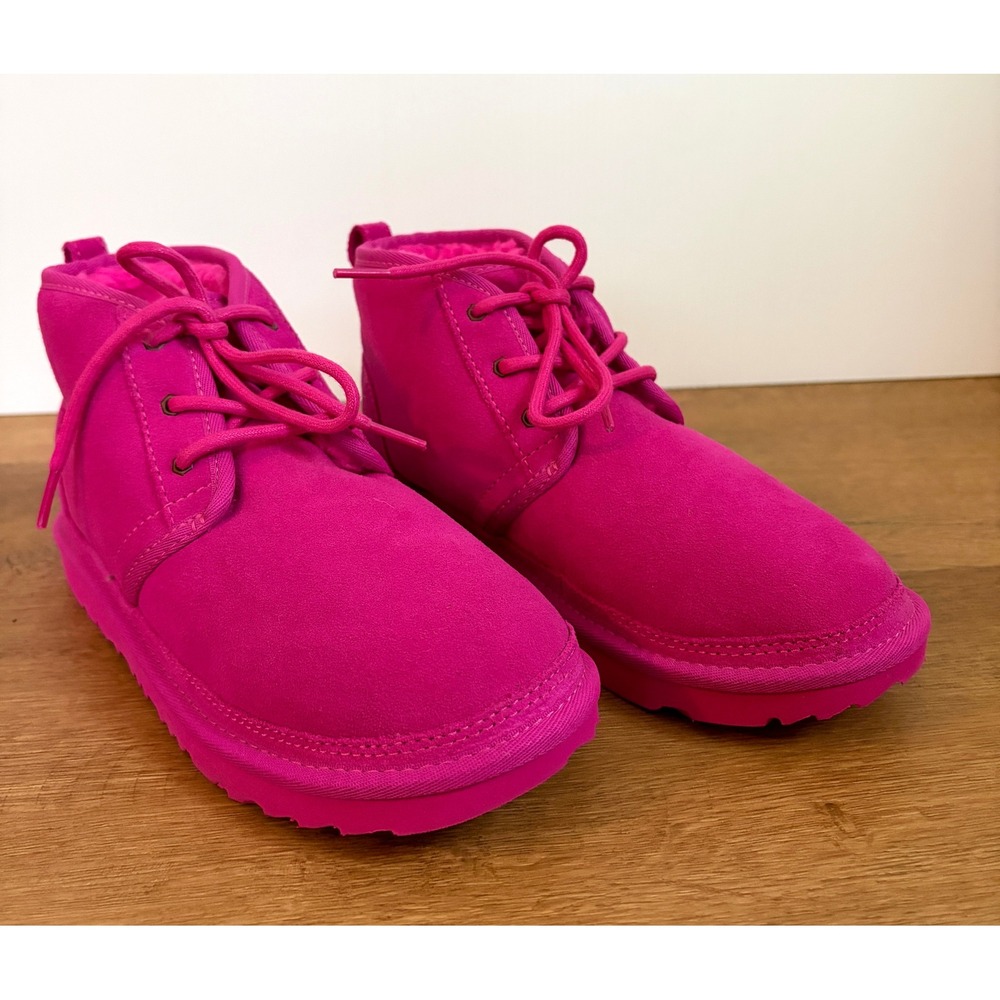 NWOT UGG Neumel Women's Size 7 Hot Pink Suede Shearling Chukka Boots Barbiecore